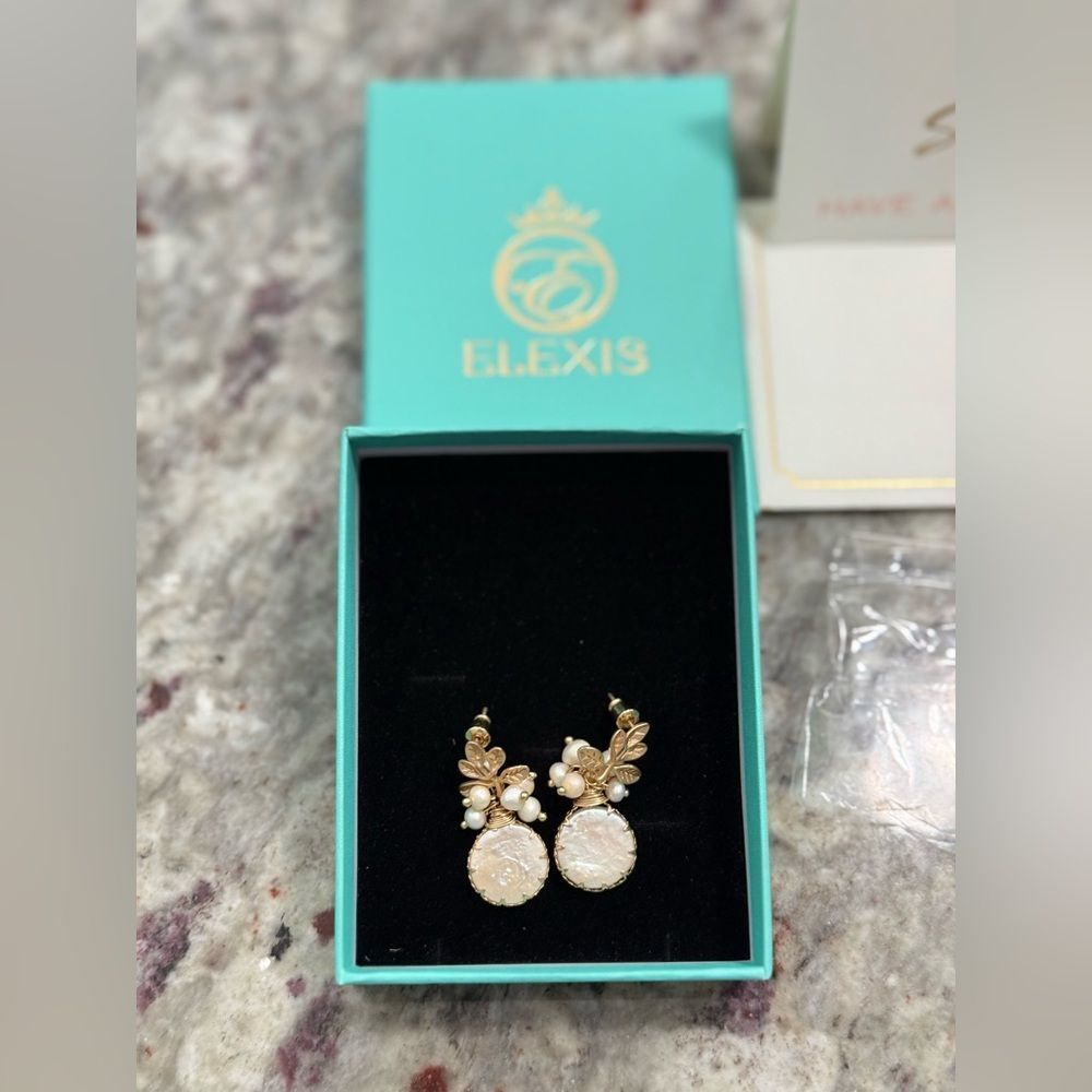 NEW Elexis Gold Plated Freshwater Baroque White Round Buttons Pearls Earrings - Picture 4 of 10